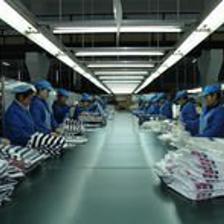 上海华实纺织品 专注服装加工，匠心织就品质与时尚